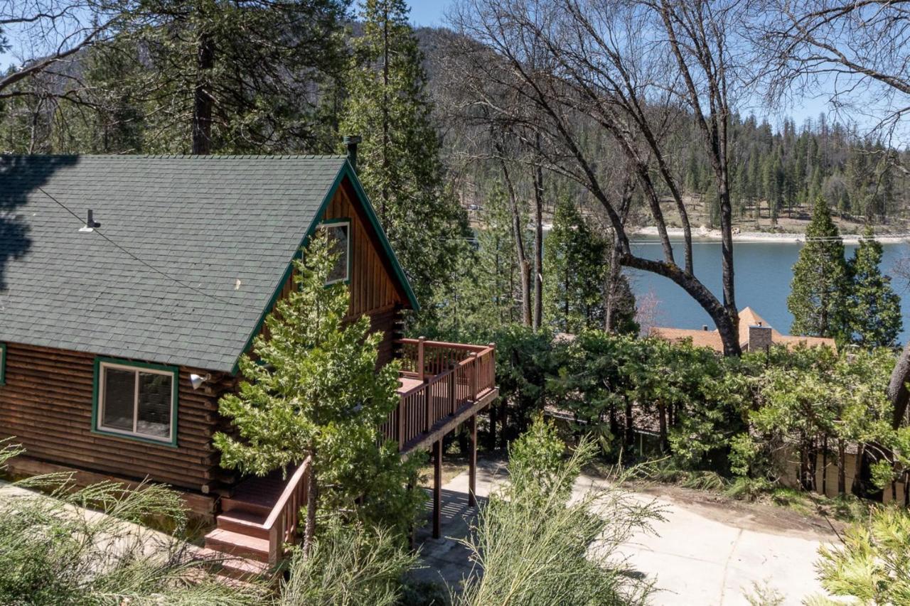 Harris Lakeview Cabin Bass Lake Exterior photo